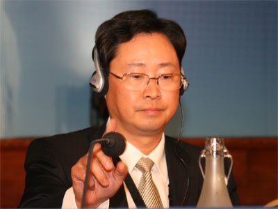 新闻图片20098211617441253521064261_2192.jpg