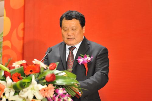 陕西有色董事长_陕西奥翔董事长照片(2)