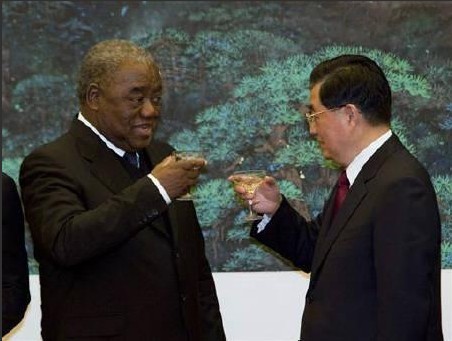 新闻图片2010126939591267148399859_7442.jpg