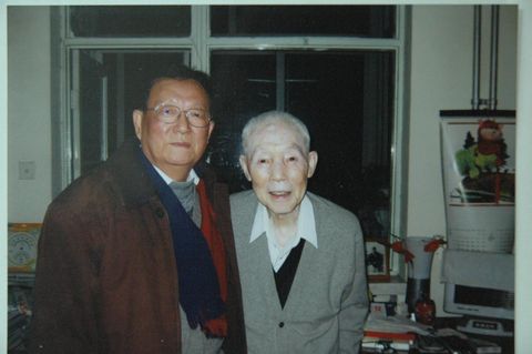 新闻图片2010212135821268373482875_955.jpg