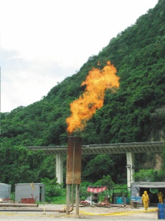新闻图片2010630108181280455698890_2033.jpg