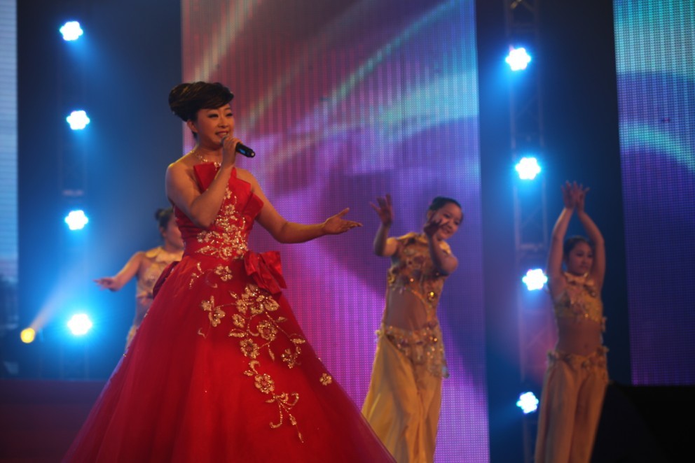 女声独唱《祖国你好》图片新闻-有色金属新闻