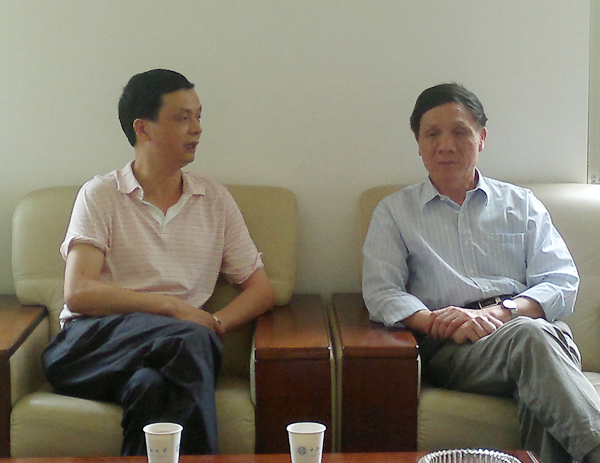 黄粮成总经理出访中南大学