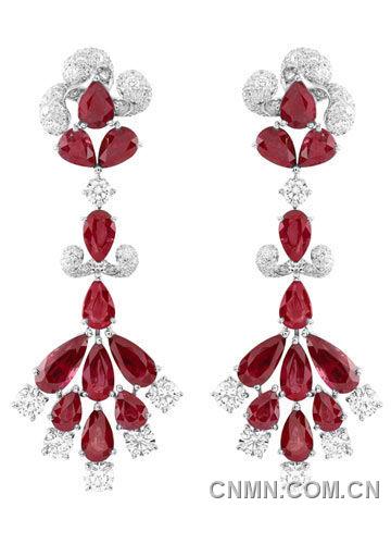 梵克雅宝Zip耳环，镶嵌红宝石和钻石