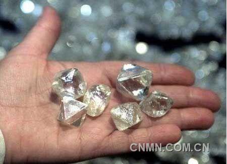 俄罗斯称在西伯利亚发现丰富钻石资源