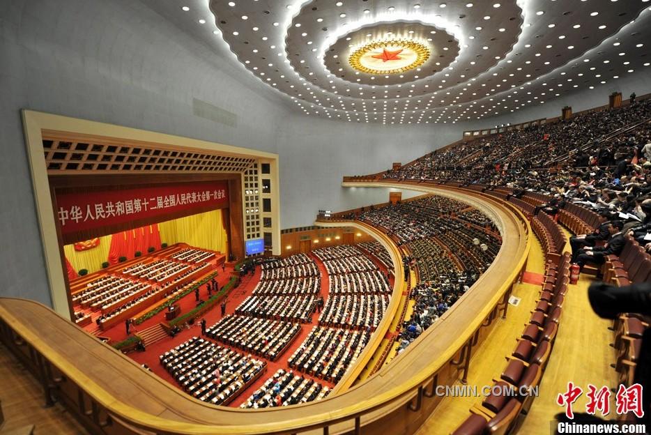 3月5日第十二届全国人民代表大会第一次会议在北京人民大会堂开幕。