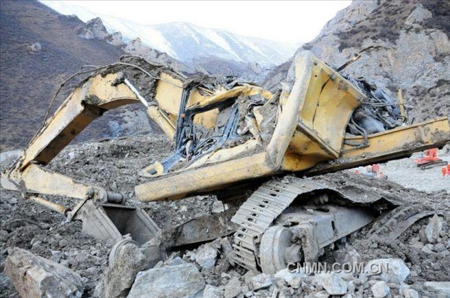 甲玛矿区山体塌方救援现场