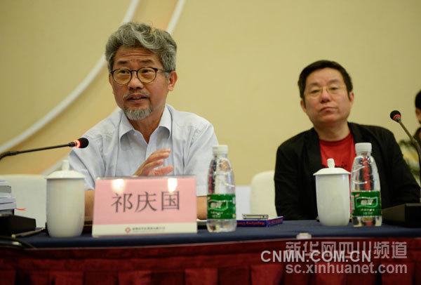 北京市博物馆文化研究所副所长，中国文物学会、文物摄影专业委员会会长