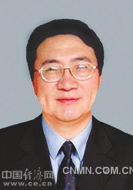 云南地质矿产勘查局副局长张先华接受调查