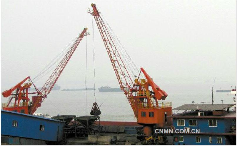铜冠物流金城码头装卸铜精砂 新年首月开门红