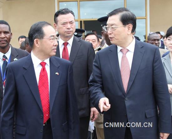 张德江委员长亲切询问中国有色集团在赞投资发展情况