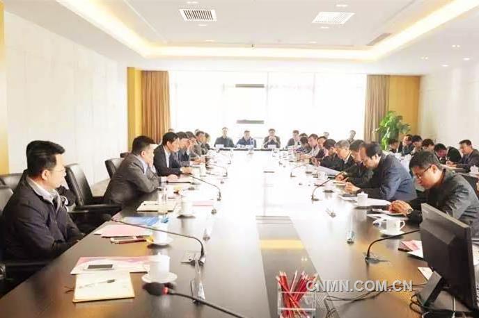 3月26日，2016年CSPT一季度总经理办公会在江铜南昌行政管理总部召开，中国有色金属工业协会副会长尚福山参加会议。本届CSPT会议轮值主席、集团公司副总经理吴育能主持会议。记者从会上获悉，CSPT作为中国进口铜原料联合谈判的企业间组织，不仅在全球铜贸易中博取中国优势产业价值等方面发挥了重要作用，同时也是中国铜工业提质增效的策源之一。