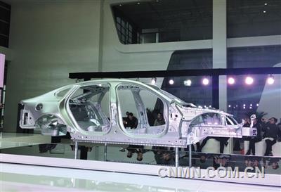 喜报！中国首辆全铝汽车亮相啦！