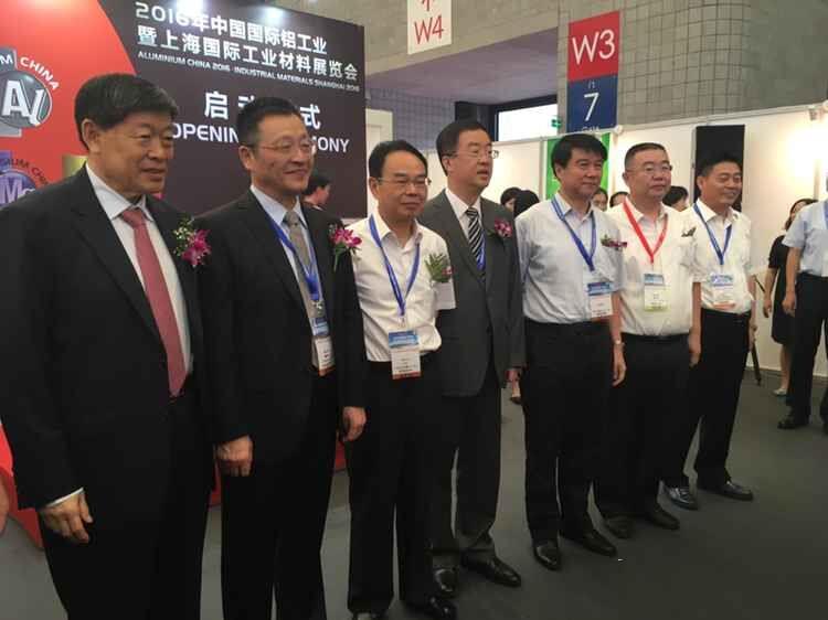 南山铝业董事长_南山铝业(3)