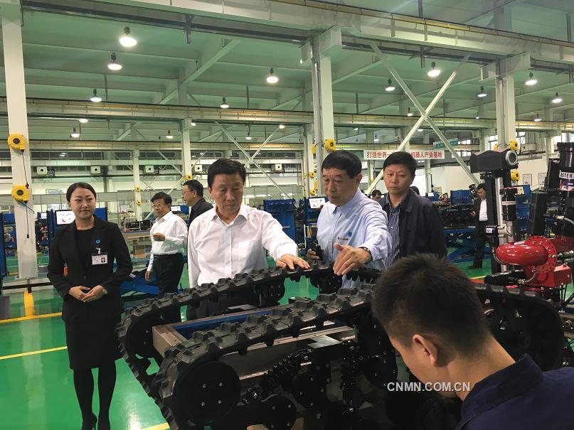 李源潮考察中信重工开诚智能特种机器人产业基地