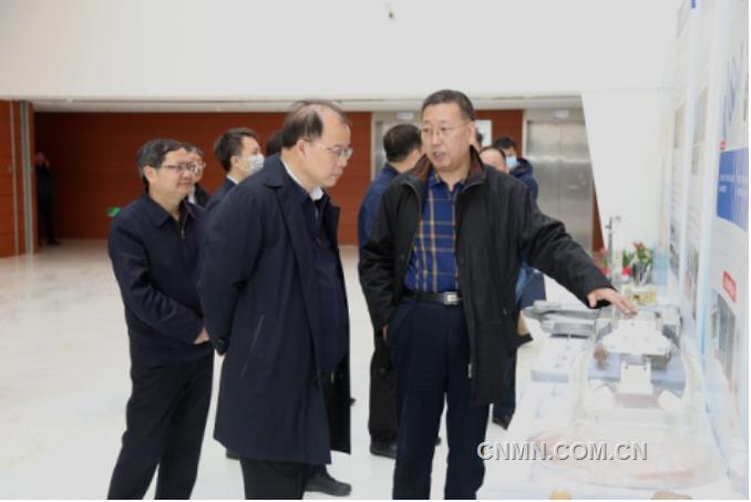 中国有色集团党委书记、董事长奚正平一行到有研集团调研交流