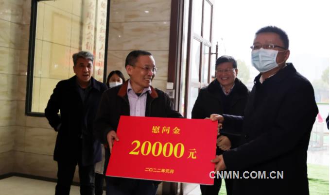 黄石市委副书记、市长吴之凌慰问十五冶项目部一线员工
