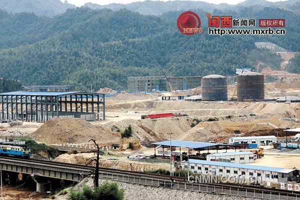福建上杭20万吨铜冶炼项目铁路专用货场初具规模