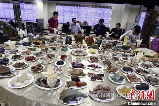 168道菜的“奇石宴”亮相北京奇石神木珍品馆