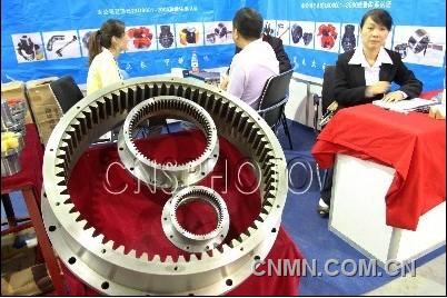 武汉机电产品博览会劲刮低碳智能风