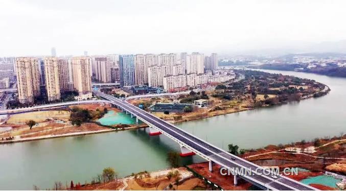 “革命老区有咱稀土人的大桥了！” 江西省赣州市将“平安大桥”改名为“稀土大桥”