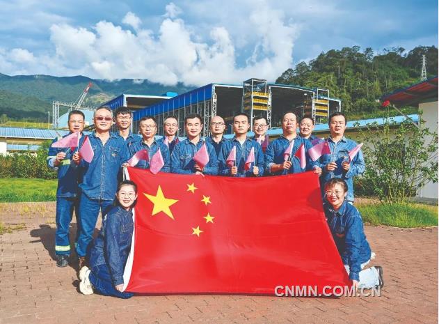 新春走基层｜在万里之遥向祖国祝福新年好