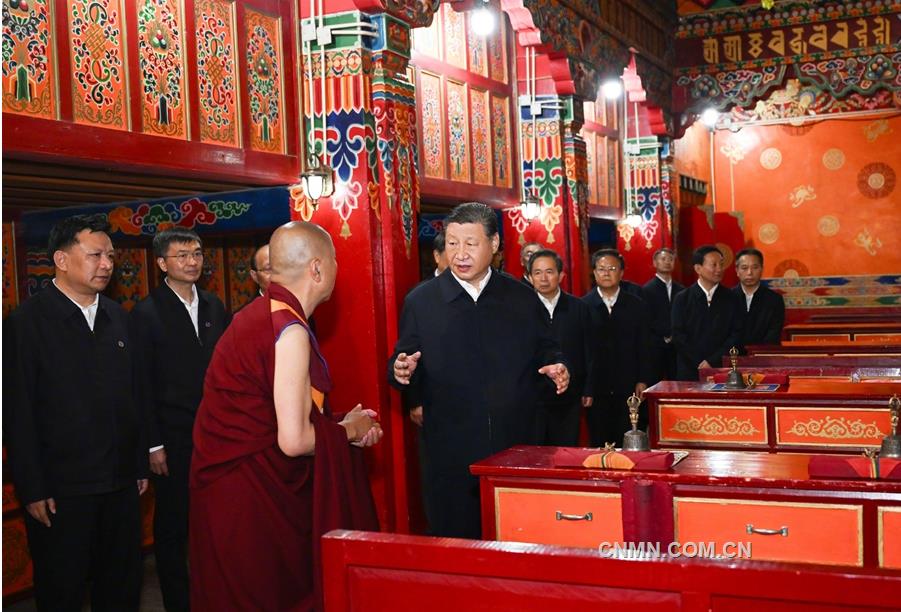 习近平在青海考察调研
