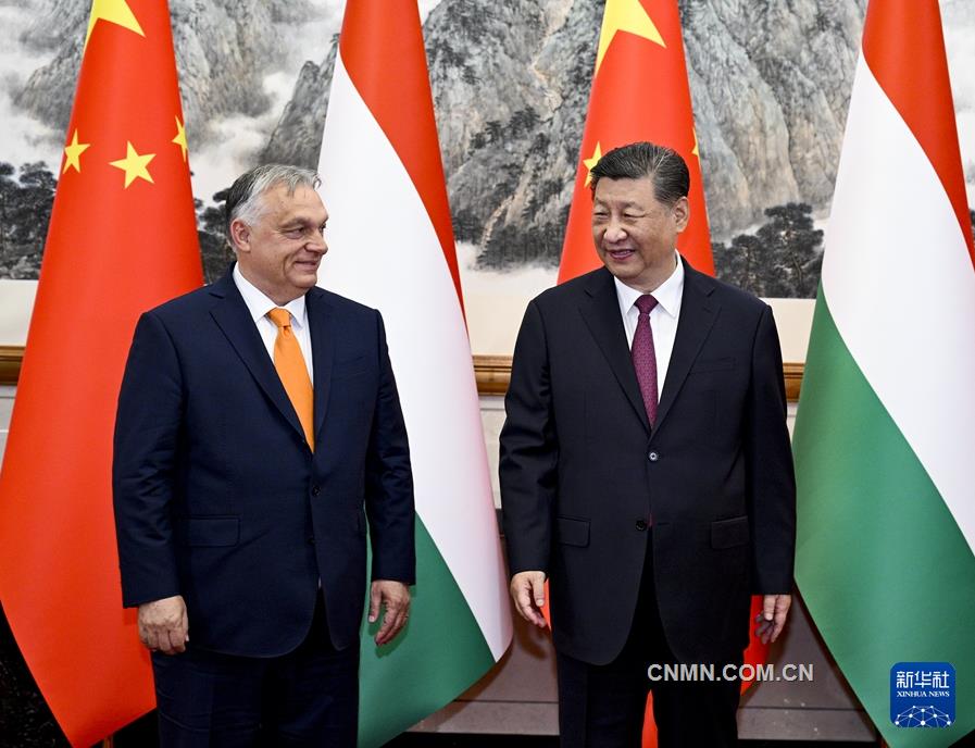 习近平会见匈牙利总理欧尔班