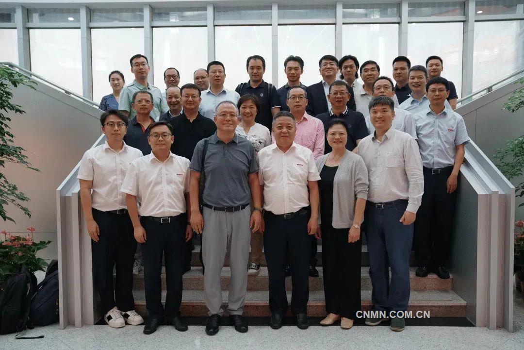 香港能源矿产与大宗商品联合会秘书长及香港有色行业企业代表一行到中金岭南调研
