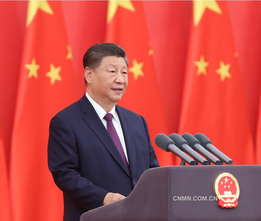 習近平向國家勳章和國家榮譽稱號獲得者頒授勳章獎章並發表重要講話