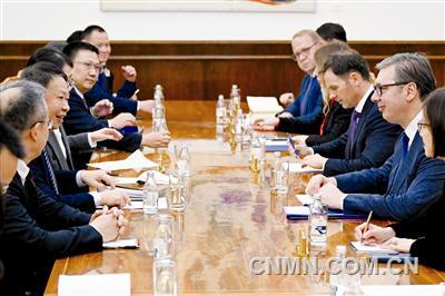 塞尔维亚总统武契奇、总理武切维奇分别会见紫金矿业董事长陈景河