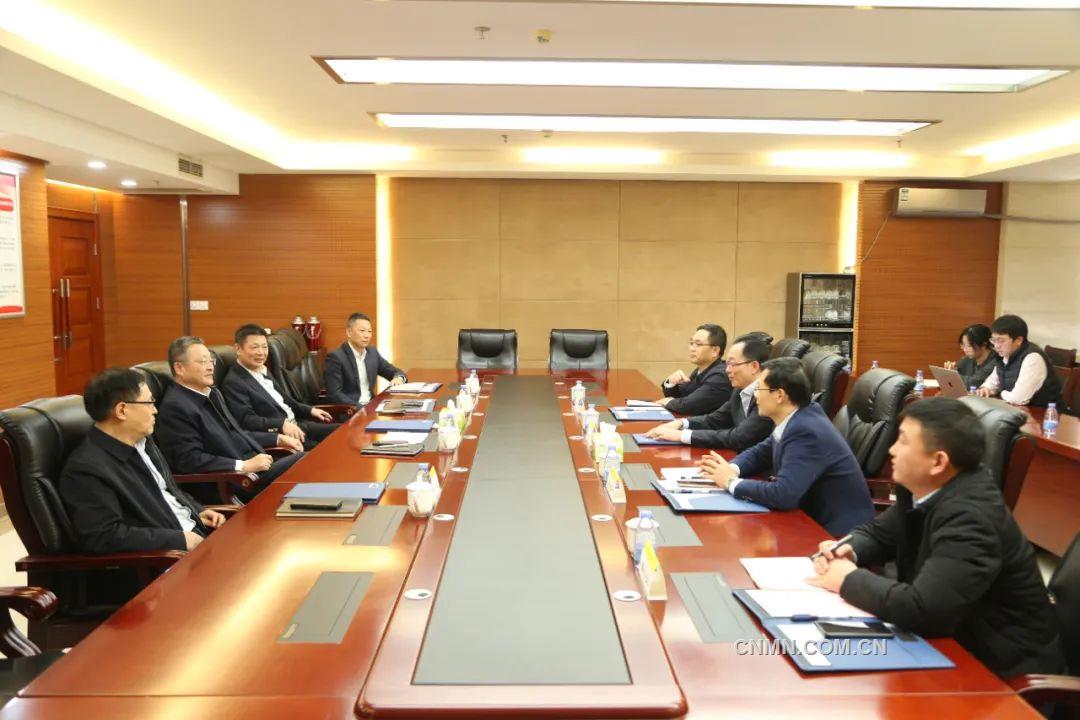 葛红林会见中国瑞林党委书记、董事长章晓波