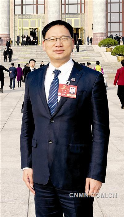 3.罗振代表