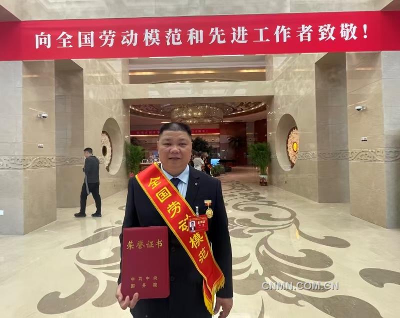 以安全为笔 书写华锡有色劳模传承新篇章——记“全国劳动模范”华锡有色铜坑矿业分公司爆破工区区长助理韦勇