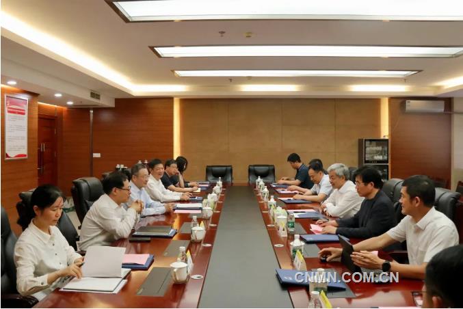 葛红林会见东北大学校长冯夏庭一行