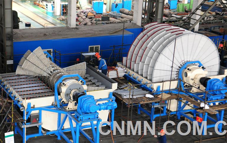 中信重工gpyk200-8盘式过滤机在总装厂进入决战阶段