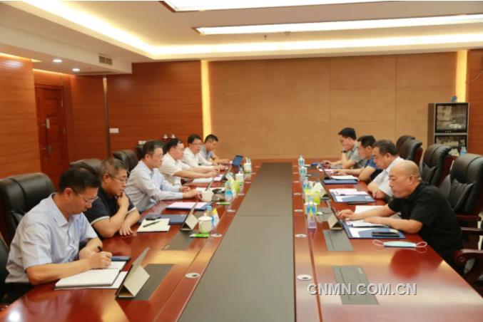 葛红林会见文丰集团董事局主席刘文丰一行