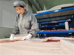 锦心似玉织卷箔——记铜陵有色集团公司优秀党员雷腾