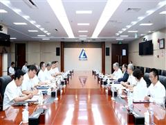 段向东与中国一重党委书记、董事长吕智强会谈