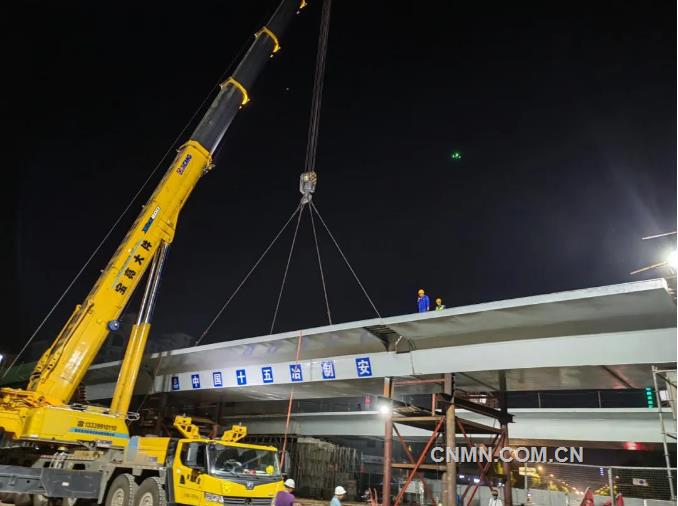 中国十五冶承建的黄石市杭州西路大桥顺利合龙